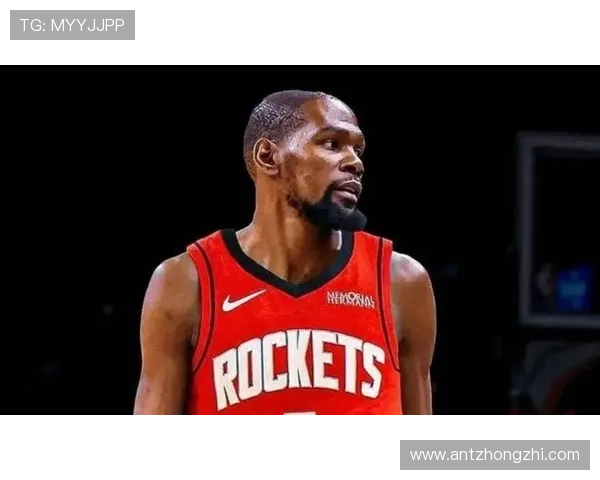 杜兰特强调赢得总冠军需依靠进攻而非单纯防守的重要性 杜兰特强调赢得总冠军需依靠进攻而非单纯防守的重要性